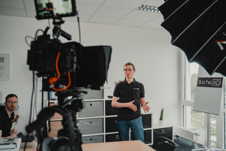 Videoproduktion für Technologieunternehmen Medflex in Karlsruhe durch MOVYNG MEDIA